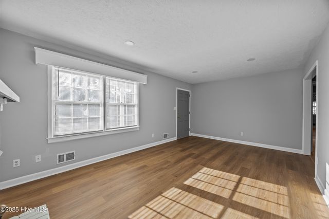 317 Pemberton Drive, Wilmington, NC 28412