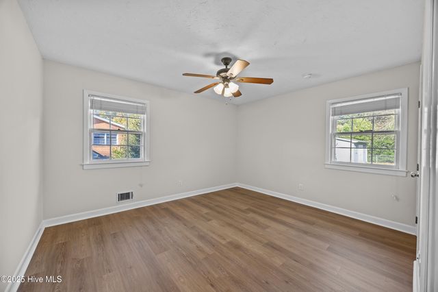 317 Pemberton Drive, Wilmington, NC 28412