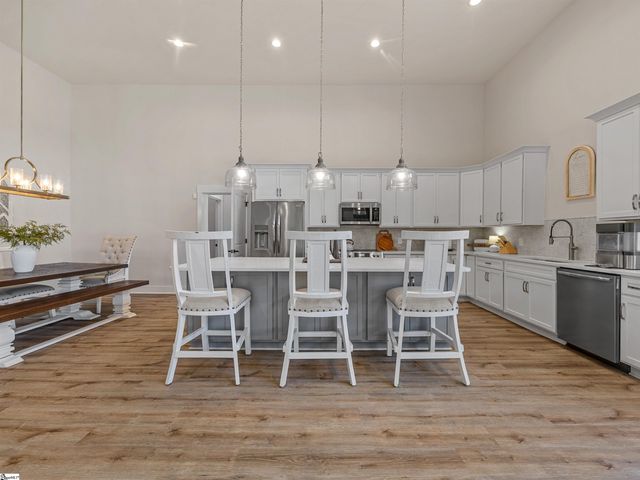 128 Orchard Drive, Moore, SC 29369