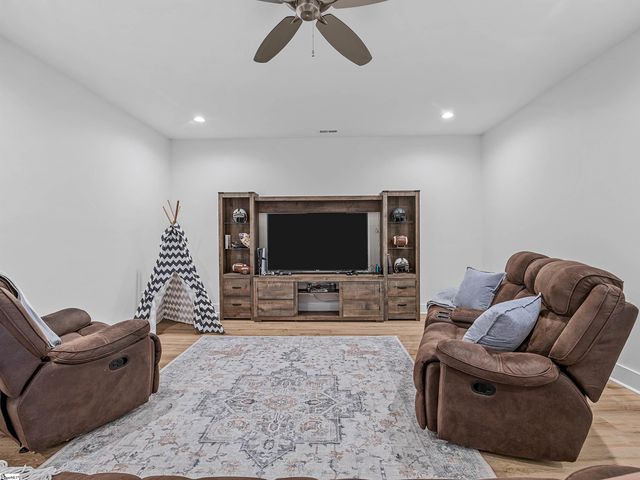 128 Orchard Drive, Moore, SC 29369