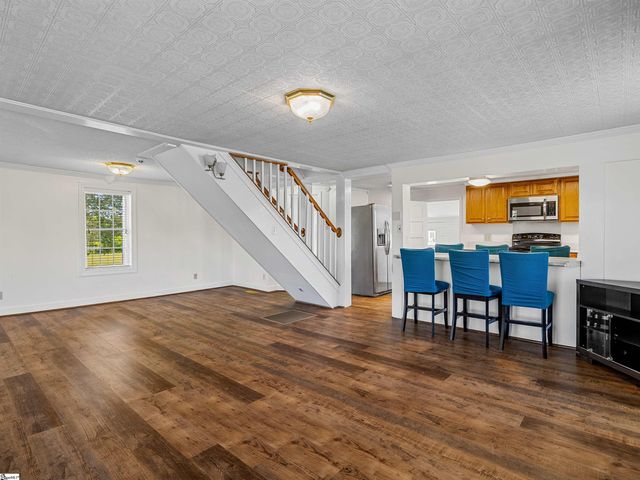 128 Orchard Drive, Moore, SC 29369