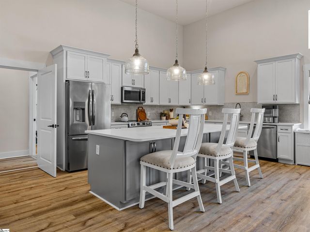 128 Orchard Drive, Moore, SC 29369