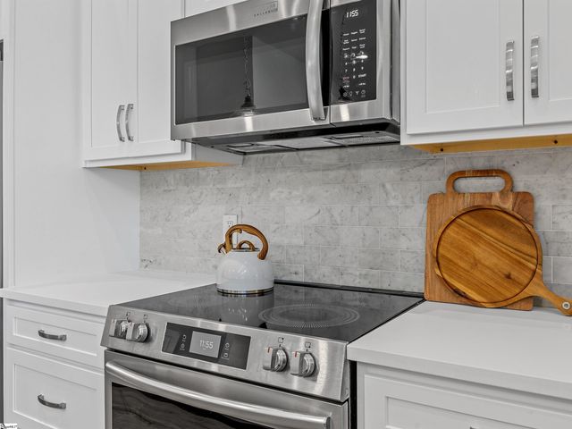 128 Orchard Drive, Moore, SC 29369