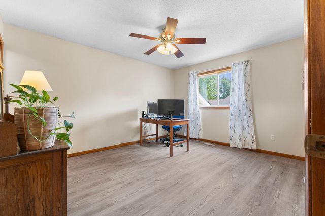 1400 4th Street NE, Buffalo, MN 55313