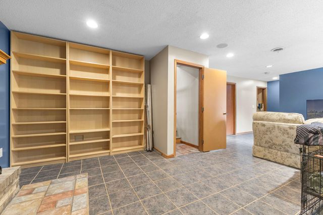 1400 4th Street NE, Buffalo, MN 55313