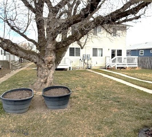 406 S 12th Street, Livingston, MT 59047