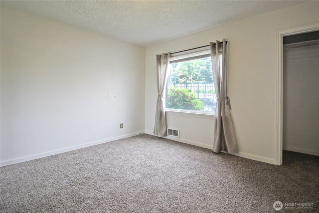 3119 Bridgeport Way W, University Place, WA 98466