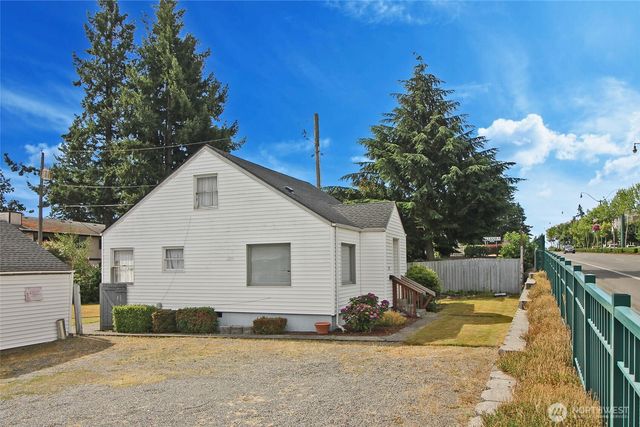 3119 Bridgeport Way W, University Place, WA 98466