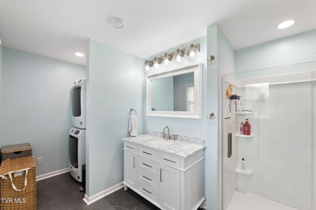 19763 Mccray Drive, Abingdon, VA 24211