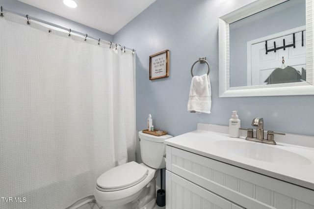 19763 Mccray Drive, Abingdon, VA 24211