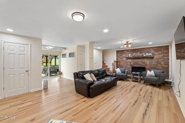 19763 Mccray Drive, Abingdon, VA 24211