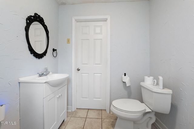 19763 Mccray Drive, Abingdon, VA 24211