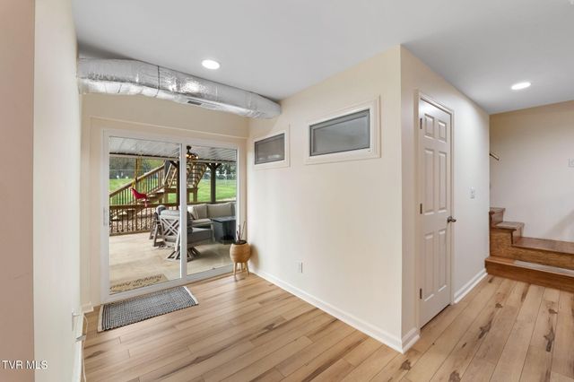 19763 Mccray Drive, Abingdon, VA 24211