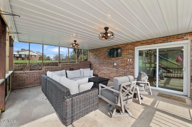 19763 Mccray Drive, Abingdon, VA 24211