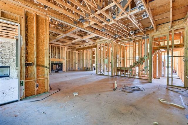 357 Lake Vista Drive, Statham, GA 30666