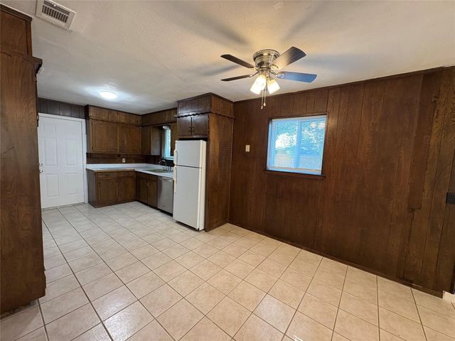 4923 Geddes Avenue, Fort Worth, TX 76107