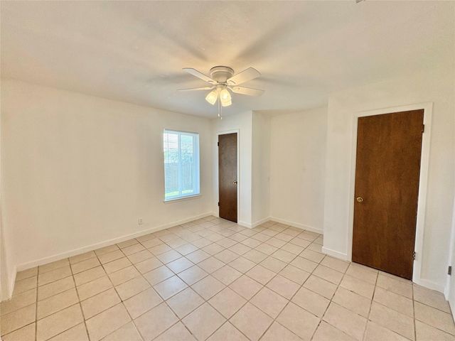 4923 Geddes Avenue, Fort Worth, TX 76107