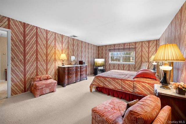 36 West Terrace Road, Great Neck, NY 11021