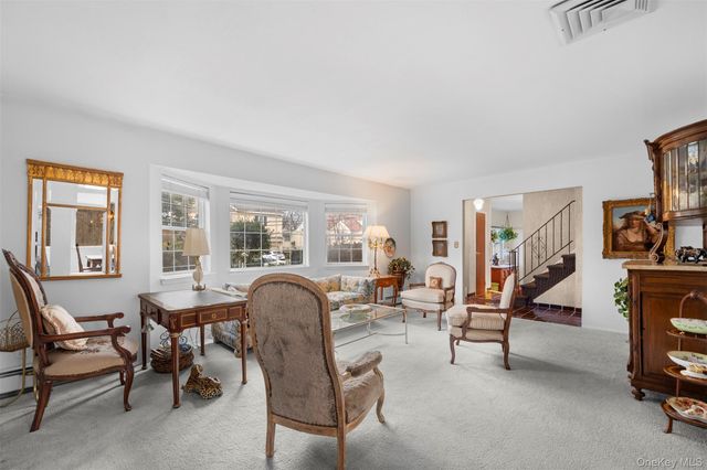 36 West Terrace Road, Great Neck, NY 11021