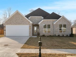 2861 N Chapel Drive, Fayetteville, AR 72704