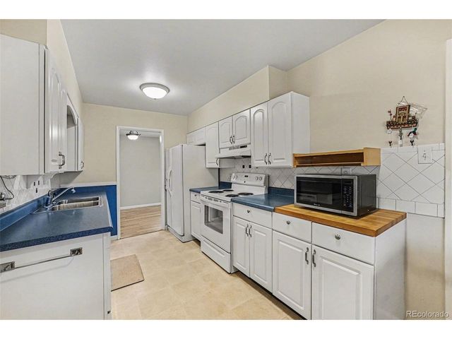 9609 W 57th Ave, Arvada, CO 80002