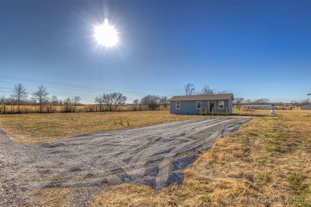 18257 E 650 Road, Inola, OK 74036