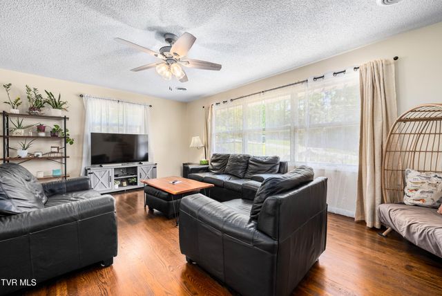 1405 Brentwood Drive, Greeneville, TN 37743