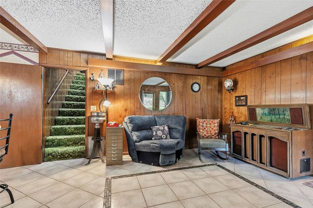 6810 W 35th Place S, Tulsa, OK 74107