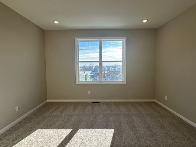 20064 Glenbrook Path, Lakeville, MN 55044