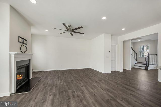 1104 NOLAN ST, Fredericksburg, VA 22401