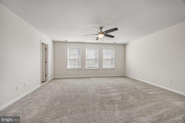 1104 NOLAN ST, Fredericksburg, VA 22401