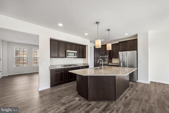 1104 NOLAN ST, Fredericksburg, VA 22401