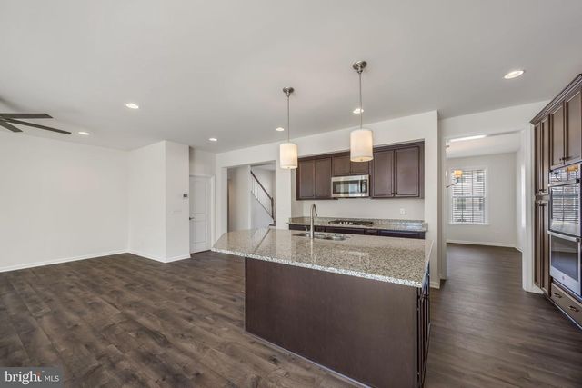 1104 NOLAN ST, Fredericksburg, VA 22401