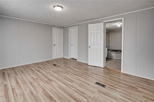 1614 Manorview Road, Asheboro, NC 27205