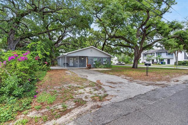 5326 S RUSSELL STREET, Tampa, FL 33611