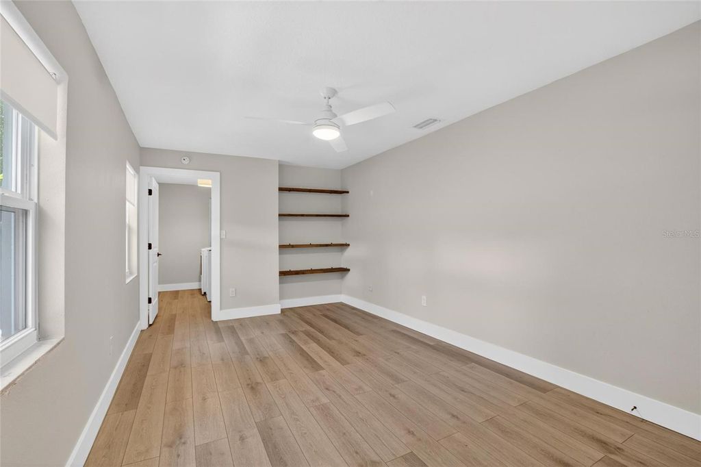 Image 19 of property listing at 5326 S RUSSELL STREET, Tampa, FL 33611