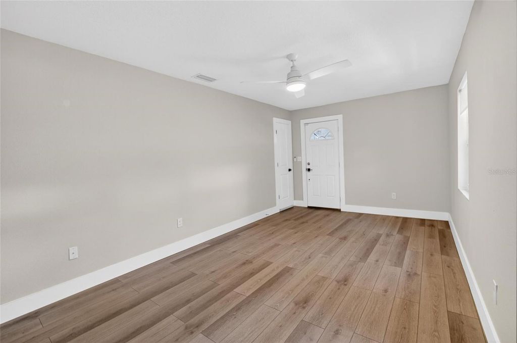 Image 21 of property listing at 5326 S RUSSELL STREET, Tampa, FL 33611