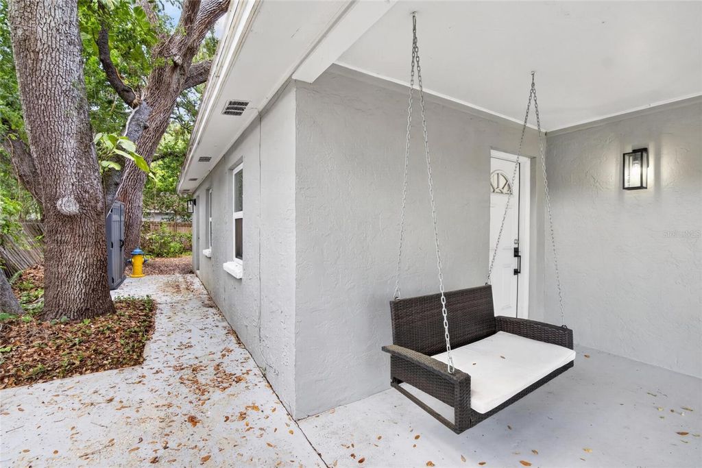 Image 48 of property listing at 5326 S RUSSELL STREET, Tampa, FL 33611