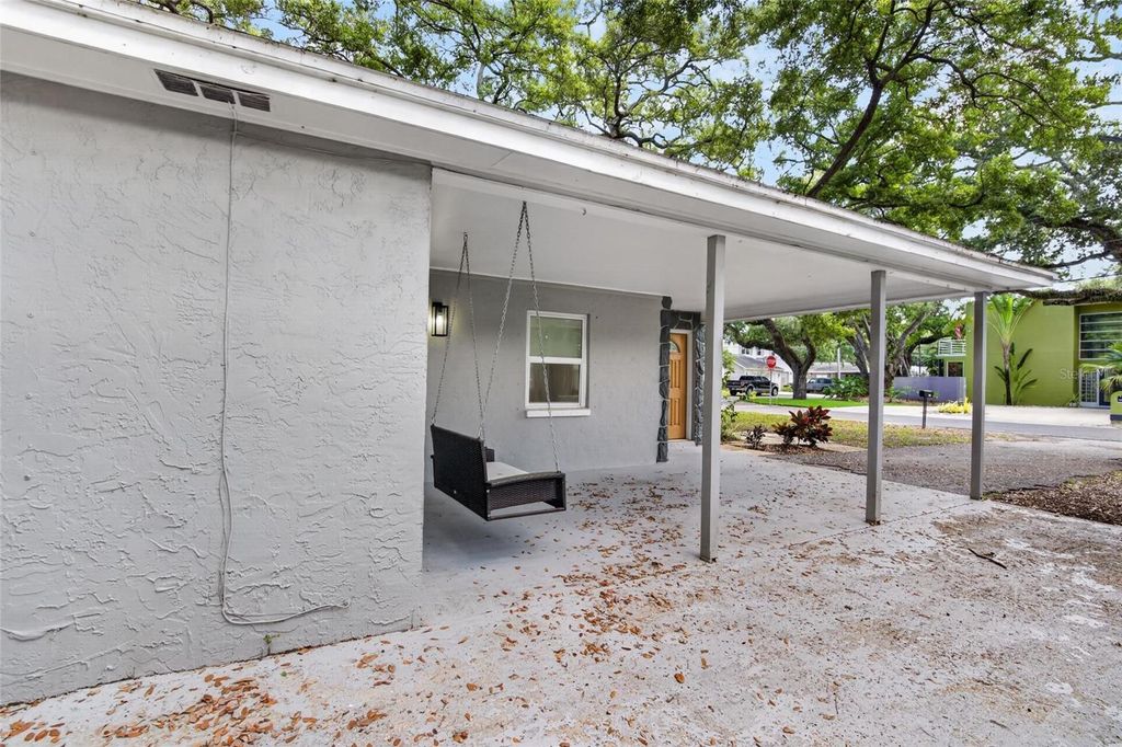 Image 49 of property listing at 5326 S RUSSELL STREET, Tampa, FL 33611
