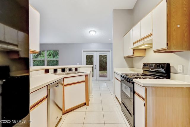 13002 VIBURNUM Drive S, Jacksonville, FL 32246