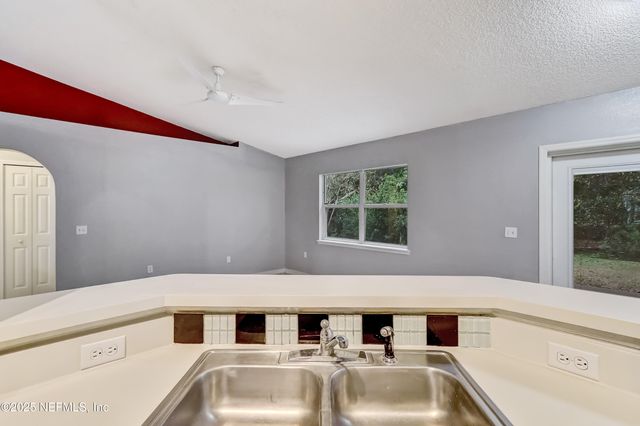 13002 VIBURNUM Drive S, Jacksonville, FL 32246