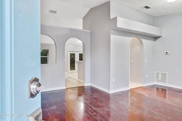 13002 VIBURNUM Drive S, Jacksonville, FL 32246