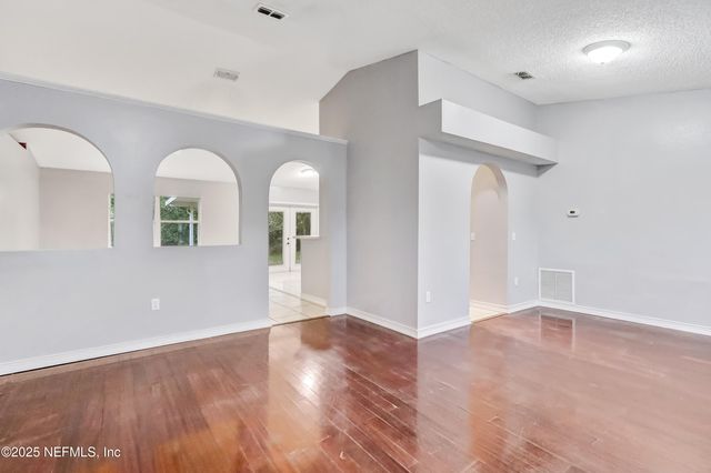 13002 VIBURNUM Drive S, Jacksonville, FL 32246