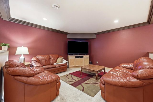4875 43rd Street S, Fargo, ND 58104