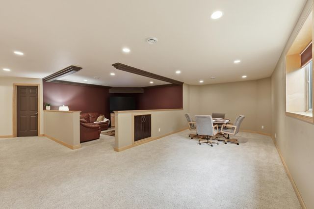 4875 43rd Street S, Fargo, ND 58104