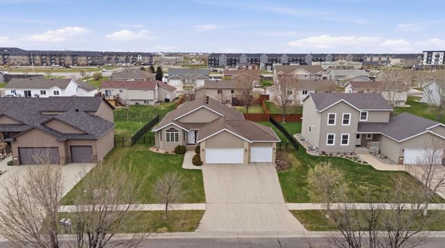 4875 43rd Street S, Fargo, ND 58104