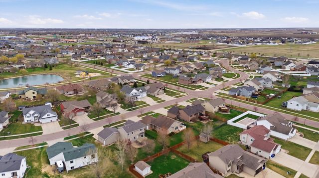 4875 43rd Street S, Fargo, ND 58104