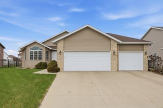 4875 43rd Street S, Fargo, ND 58104