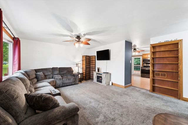 371 W 550 N, Valparaiso, IN 46385