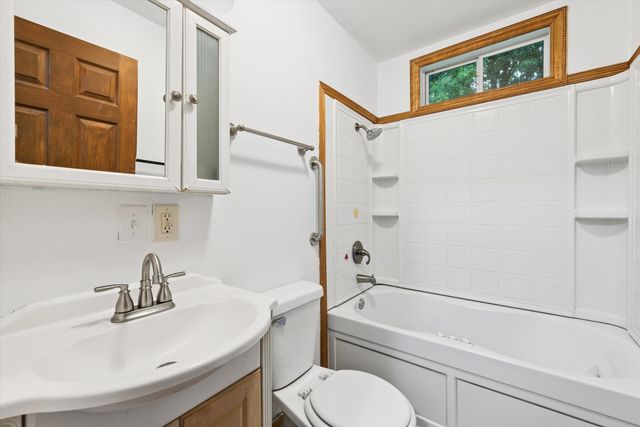 371 W 550 N, Valparaiso, IN 46385